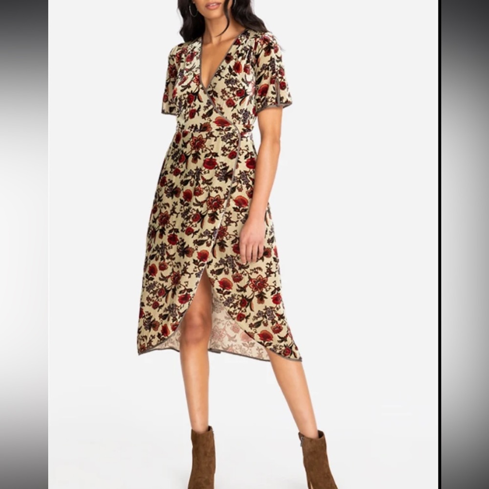 Johnny Was “Jade”. NWT XL VELVET WRAP DRESS.